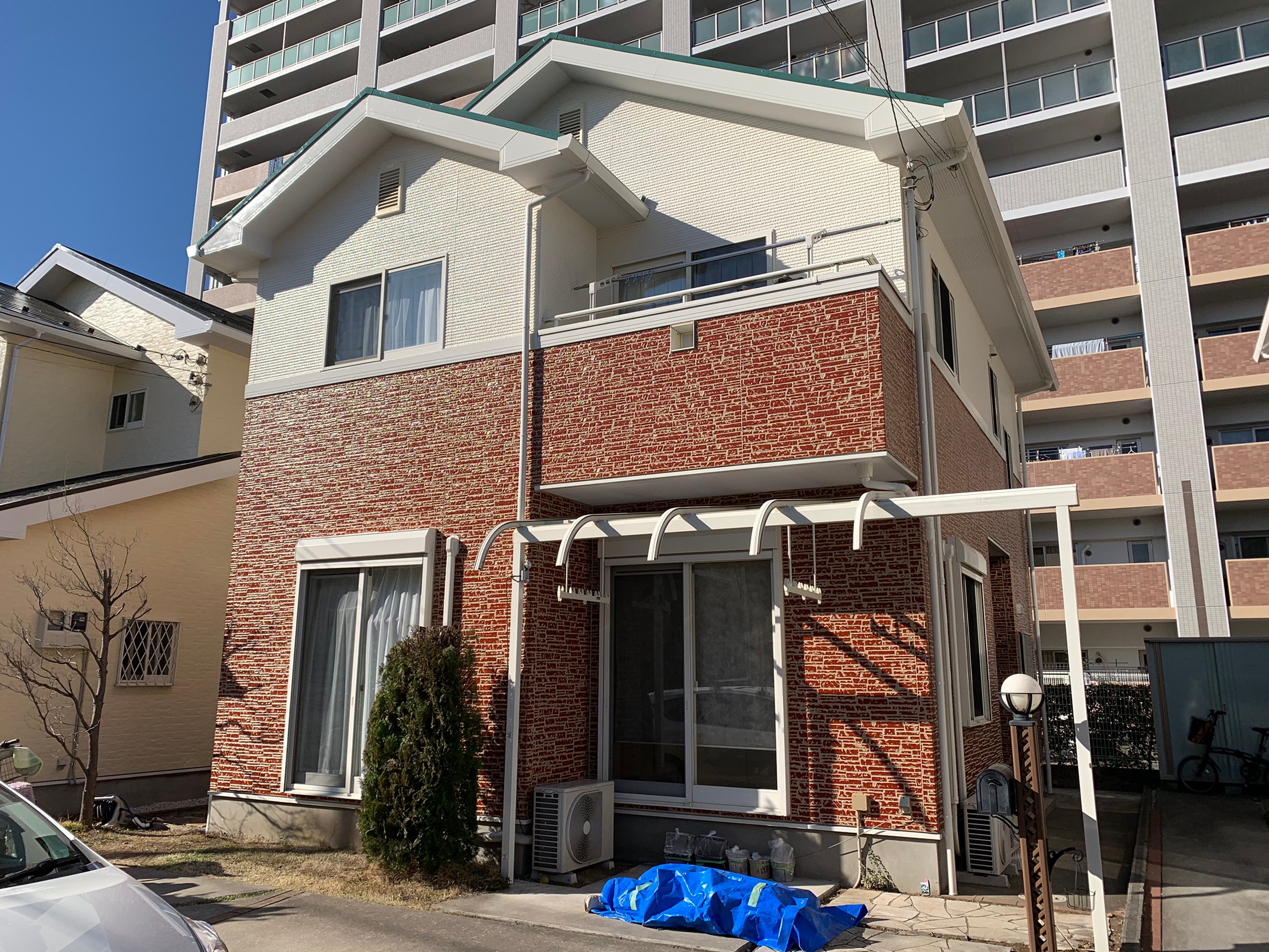 埼玉県川越市K様邸　屋根,外壁2色塗り塗装工事　15年耐久　ラジカル塗料で塗装しました。