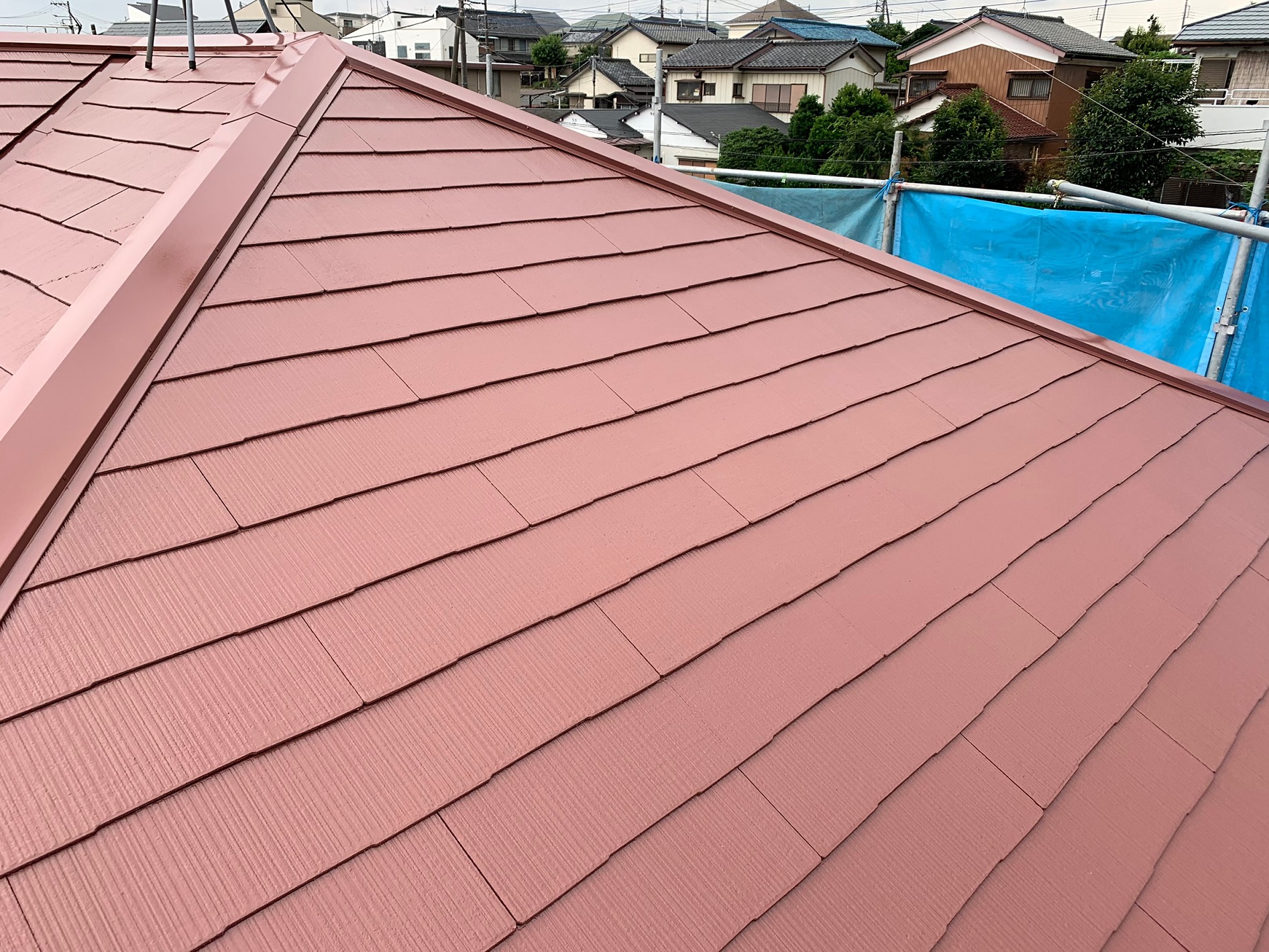 川越市S様邸　屋根塗装工事　20年塗装していなかったスレート屋根が蘇りました。