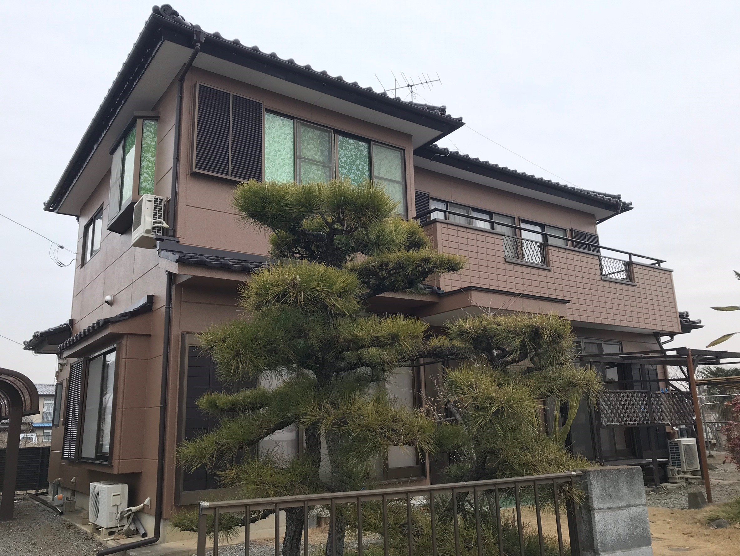 毛呂山町S様邸　外壁塗装工事　特注色のブラウン色で落ち着いたイメージに